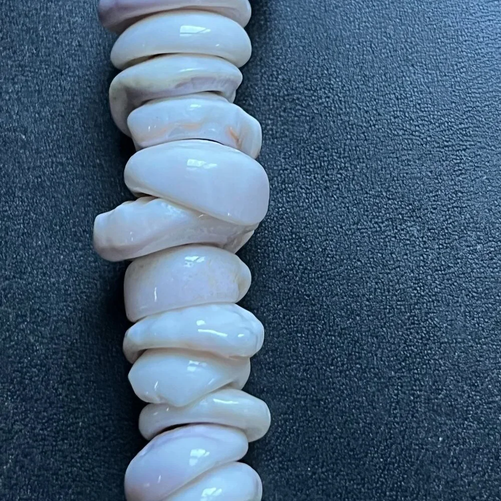 VINTAGE HAWAIIAN GENUINE PUKA SHELL NECKLACE EXTRA LARGE SHELLS 20